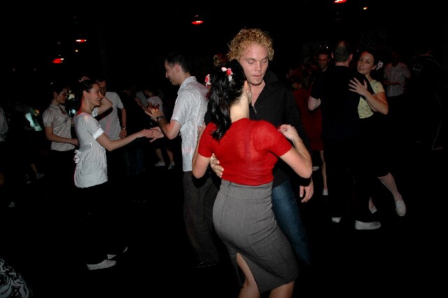 min 2007 11 10 fous swing 433